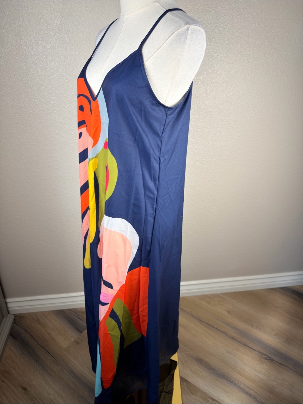NWOT Navy Multicolor Abstract V‑Neck Maxi Dress Boho Loose fitting, Medium - Picture 6 of 6